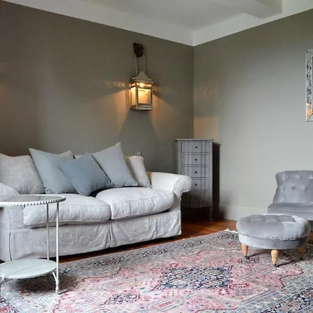 Domaine Des Grands Cedres Bed & Breakfast