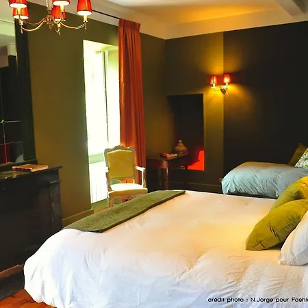Bed & Breakfast Domaine Des Grands Cedres - Maison D'hotes